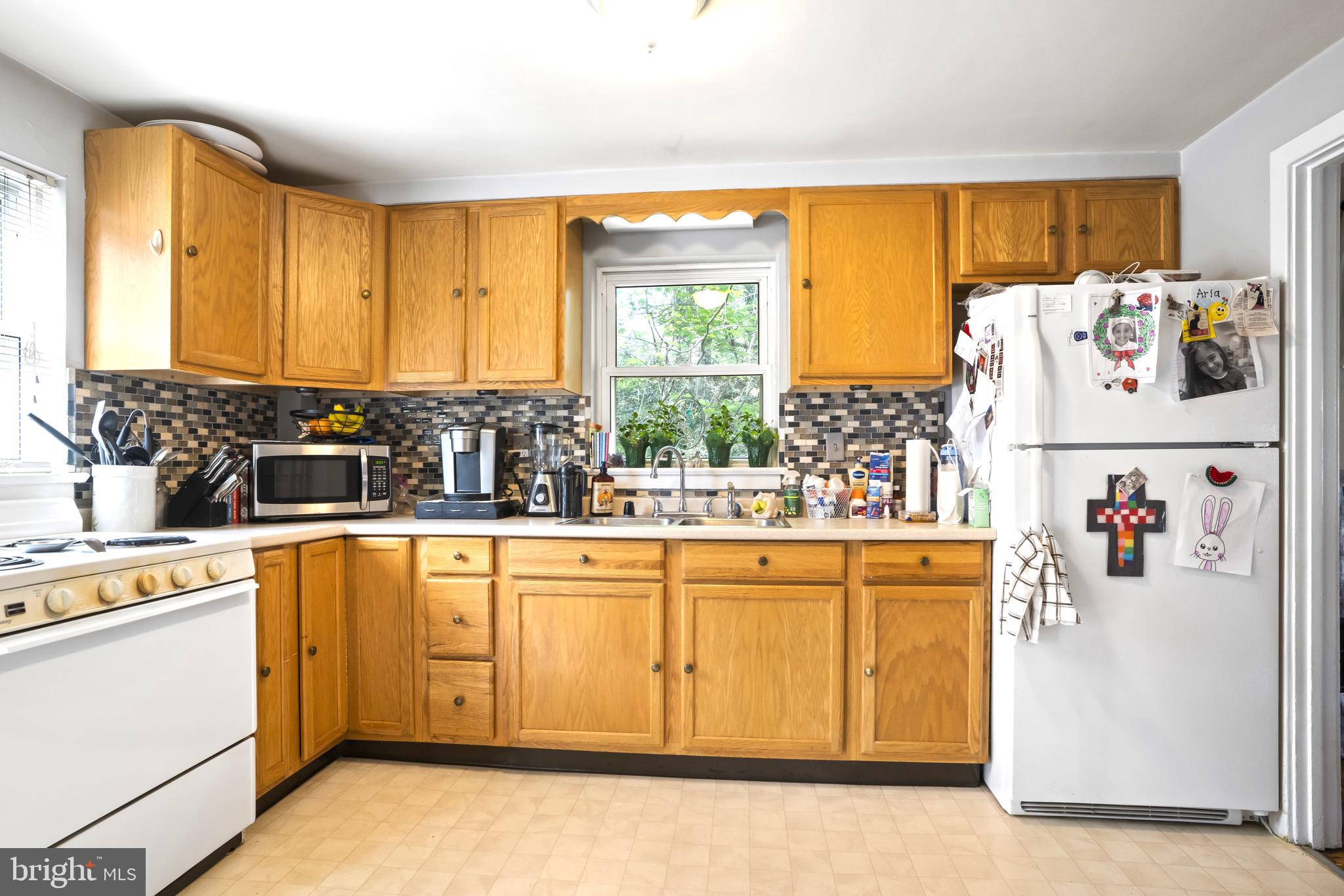 424 Hillside Road New Cumberland, PA 17070 - Photo 5 of 16 Kitchen