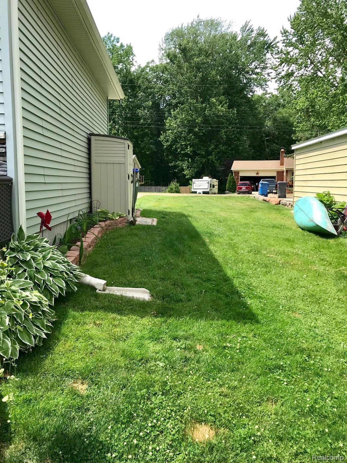 1480 Clark Lake Road Brighton, MI 48114 - Photo 16 of 36 IMG_2123.jpg