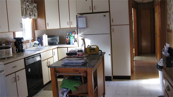 42 Sunset Road Dracut, MA 01826 - Photo 3 of 12 Gallery Image 3