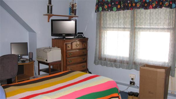 42 Sunset Road Dracut, MA 01826 - Photo 8 of 12 Gallery Image 8
