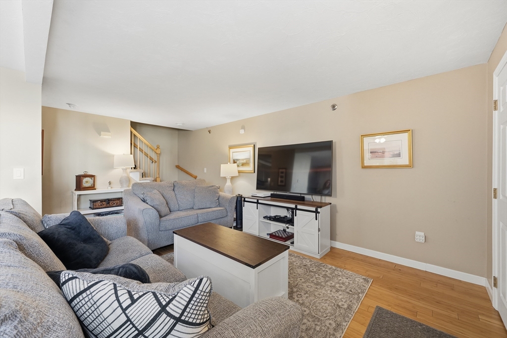 360 Littleton Road, Unit E10 Chelmsford, MA 01824 - Photo 15 of 39 Gallery Image 15