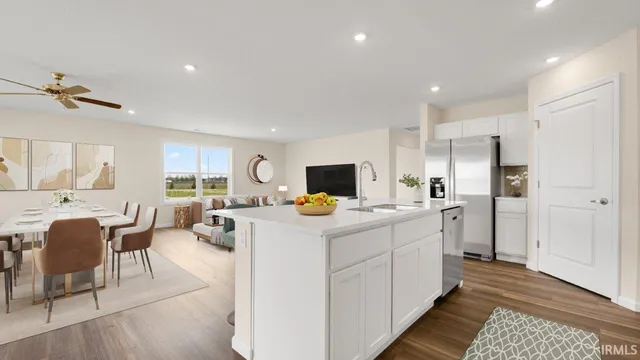 $357,702 | 1003 Butler Lake, Fort Wayne, IN 46818