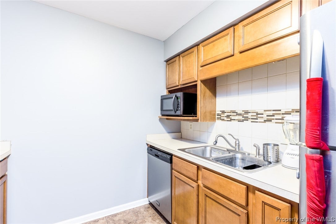 1878 Olde Buckingham Road Hampton, VA 23669 - Photo 9 of 21 Gallery Image 9