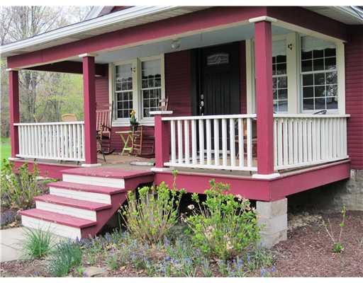 2007 Bushy Run Road Jeannette, PA 15644 - Photo 2 of 18 Exterior Front.