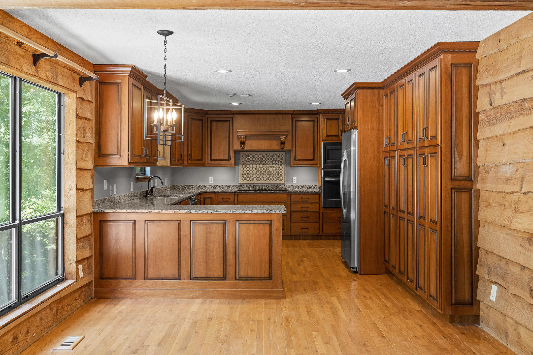 2040 Rock Bluff Road Hixson, TN 37343 - Photo 2 of 33 kitchen open to living room