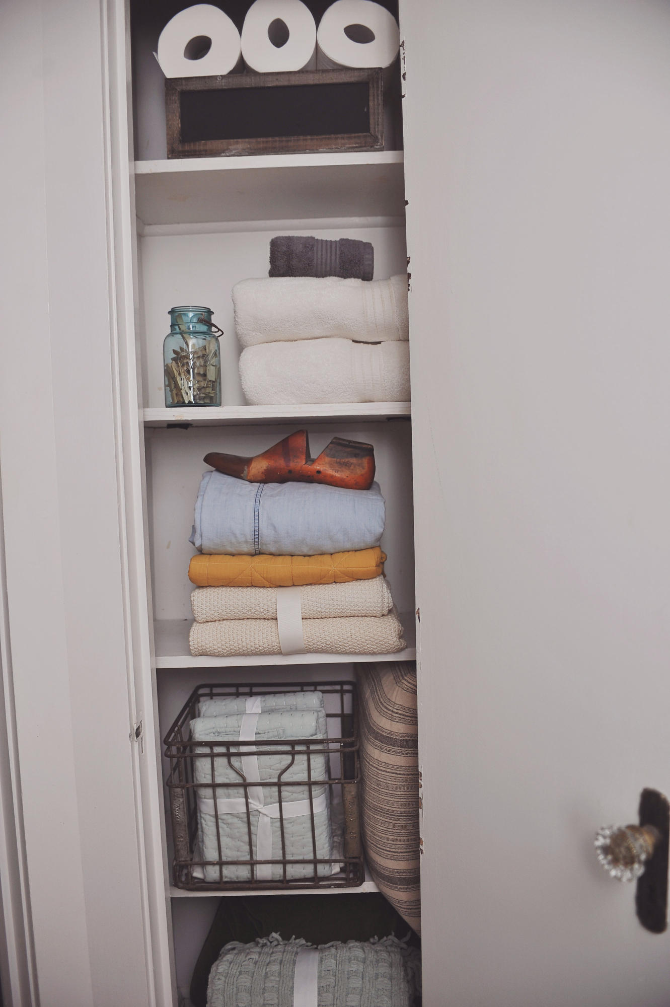 6027 Magazine Road Knoxville, TN 37920 - Photo 14 of 40 Linen closet