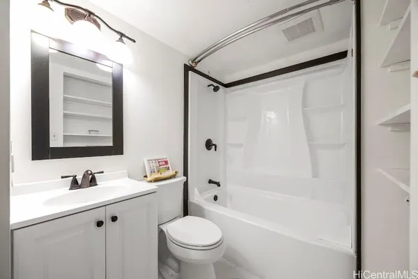 $4,250 | 370 Kawaihae Street, Unit 370G, Honolulu, HI 96825