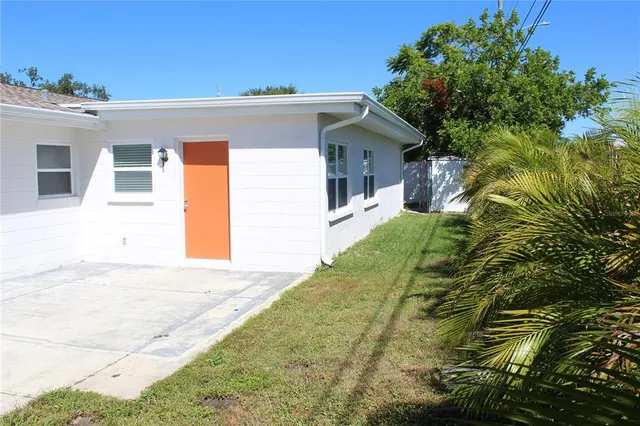 $389,500 | 3649 60th Street North, St. Petersburg, FL 33710