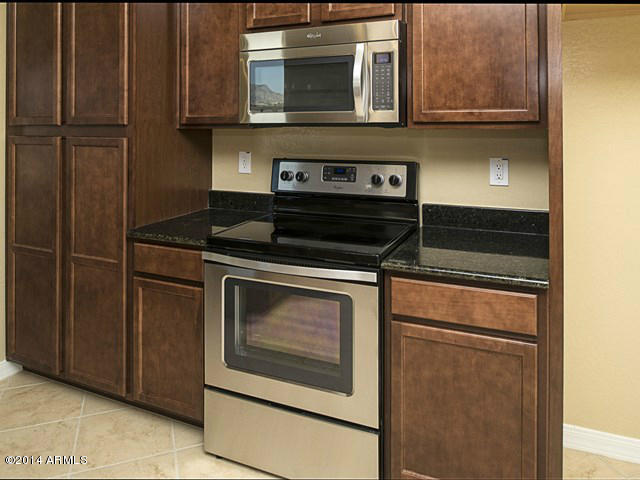 22526 West Moonlight Path Buckeye, AZ 85326 - Photo 6 of 18 007_Kitchen Detail