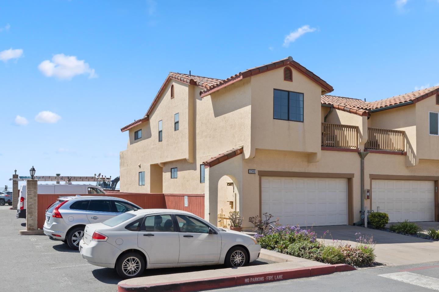 2346 Beach Boulevard Pacifica, CA 94044 - Photo 18 of 22 a view of parking