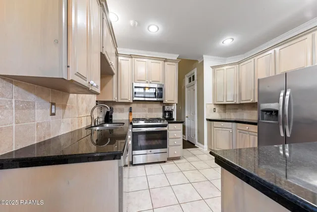 $290,000 | 202 Kincaid Court, Lafayette, LA 70508