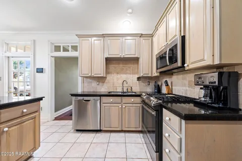 $290,000 | 202 Kincaid Court, Lafayette, LA 70508