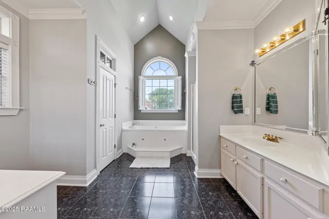 $290,000 | 202 Kincaid Court, Lafayette, LA 70508