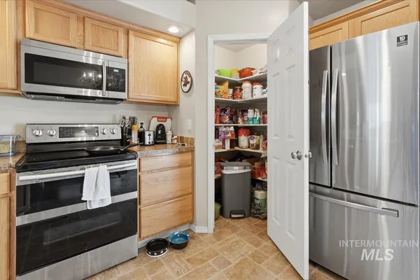 $399,900 | 2714 Colfax Drive, Caldwell, ID 83607