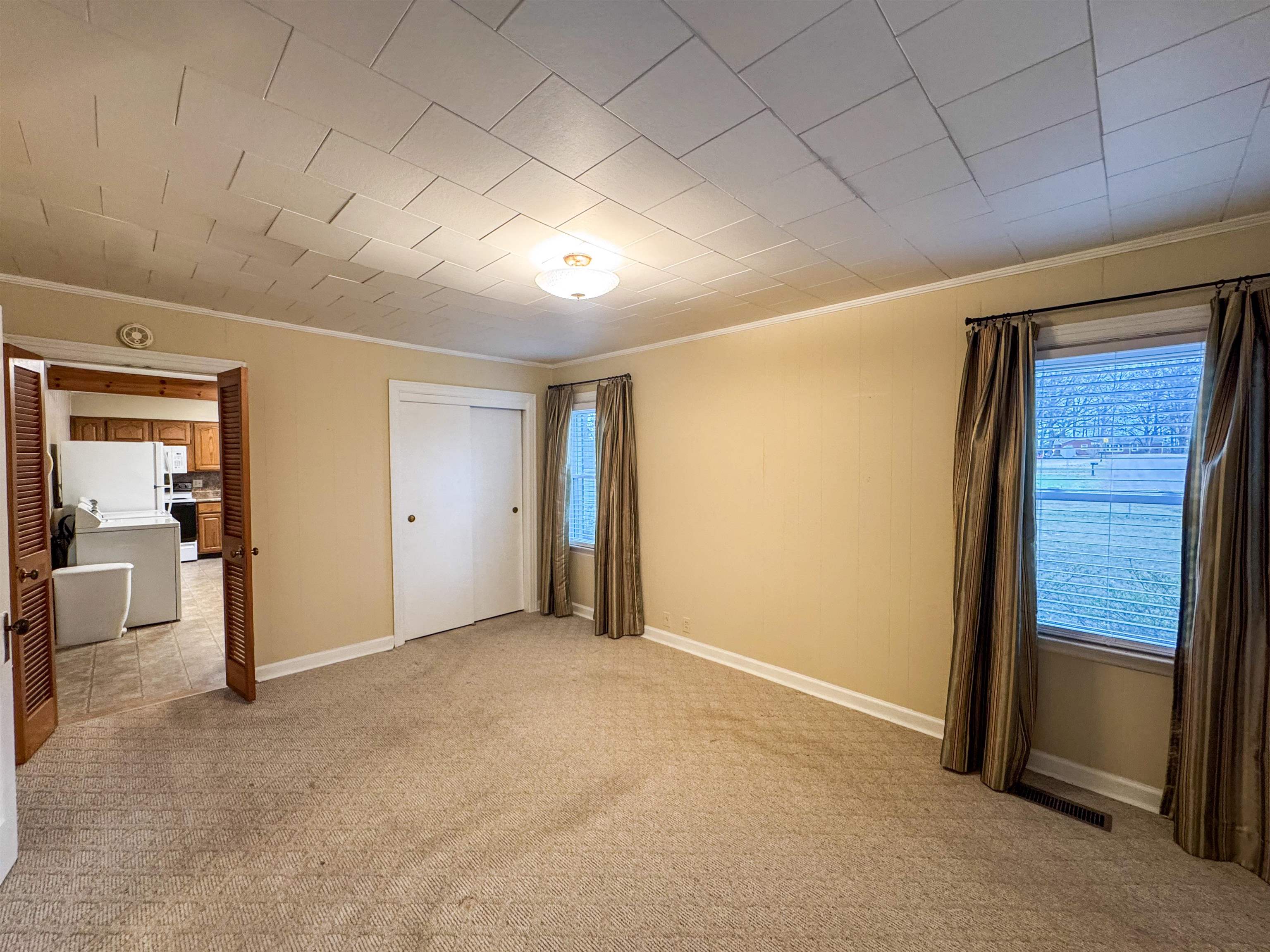 400 Park Street Covington, TN 38019 - Photo 11 of 24 a view of empty room