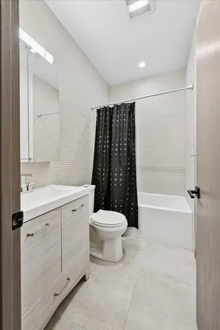 $2,500 | 4321 North Cicero Avenue, Unit G, Chicago, IL 60641