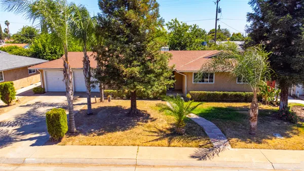 $359,000 | 27164 Parkwood Avenue, Madera, CA 93637