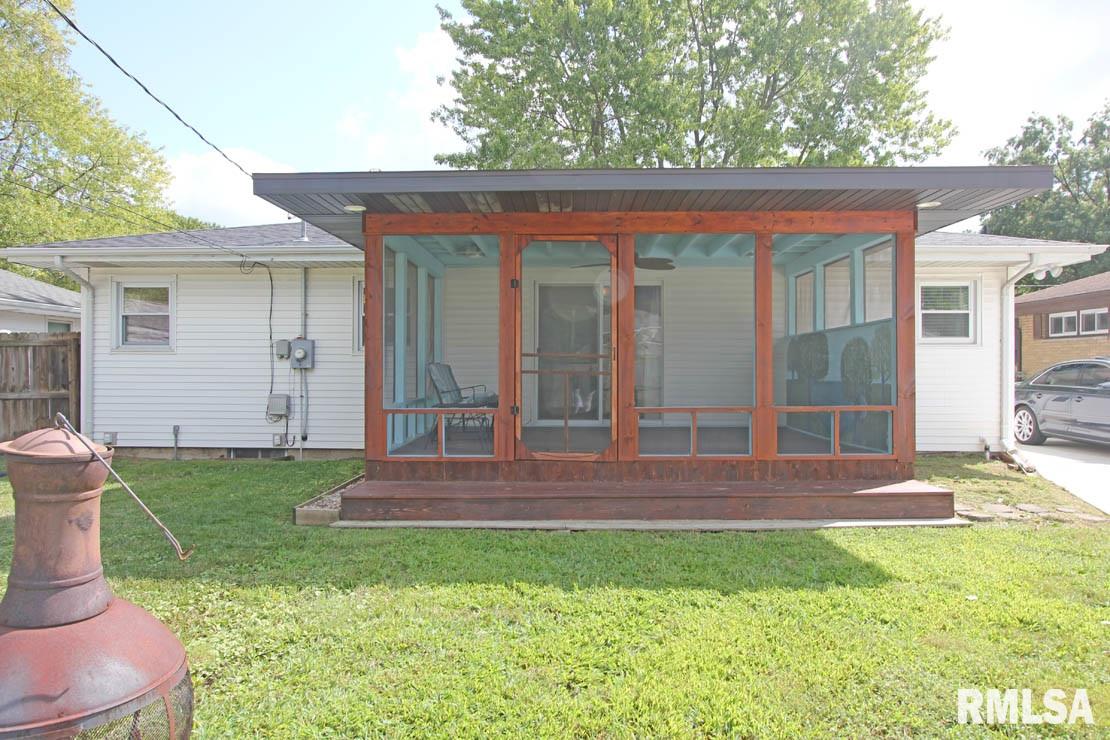 2021 North 23rd Street Springfield, IL 62702 - Photo 26 of 29
