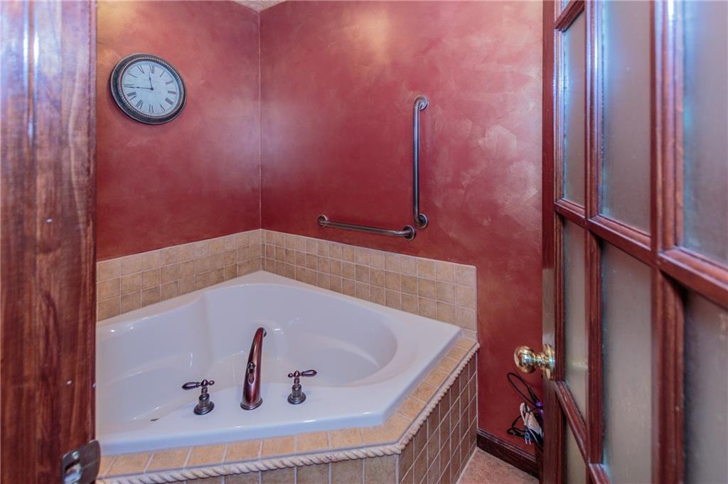 707 North Spring Street Greenfield, IN 46140 - Photo 12 of 24 Gallery Image 12