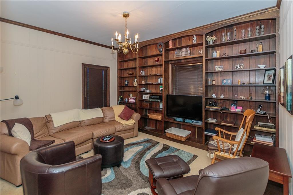 707 North Spring Street Greenfield, IN 46140 - Photo 6 of 24 Gallery Image 6