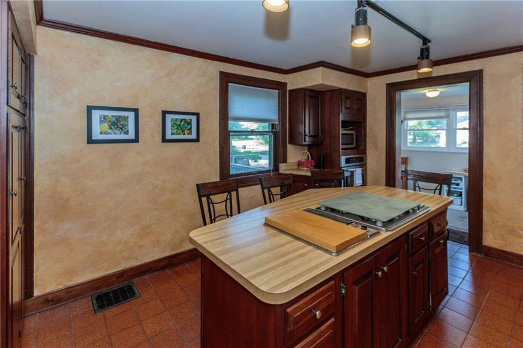 707 North Spring Street Greenfield, IN 46140 - Photo 7 of 24 Gallery Image 7