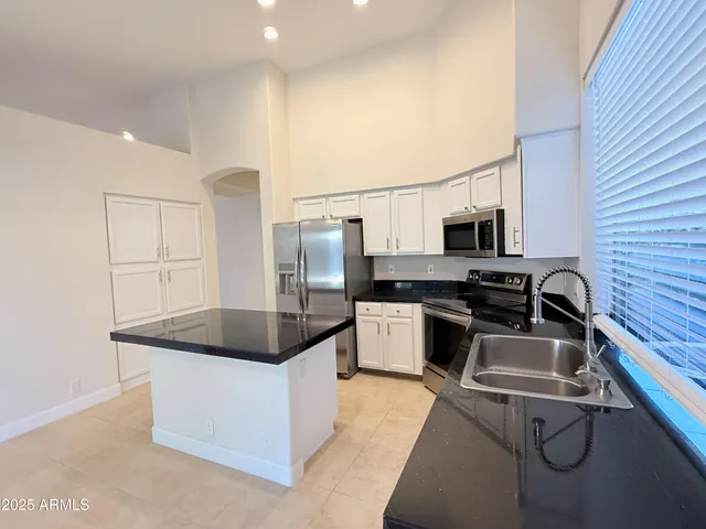 $2,995 | 14452 North 98th Place, Scottsdale, AZ 85260