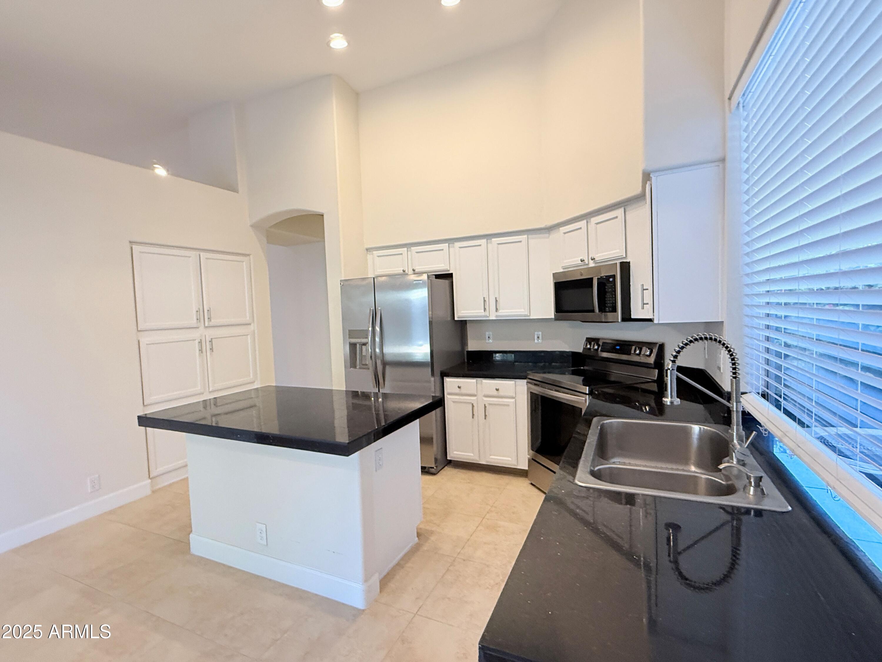 14452 North 98th Place Scottsdale, AZ 85260 - Photo 8 of 30 IMG_0289