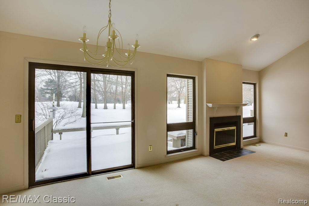 624 Ashley Circle East, Unit 121 Rochester, MI 48307 - Photo 8 of 22 TP-20150221-0297-ENF-(2) Reduced.jpg