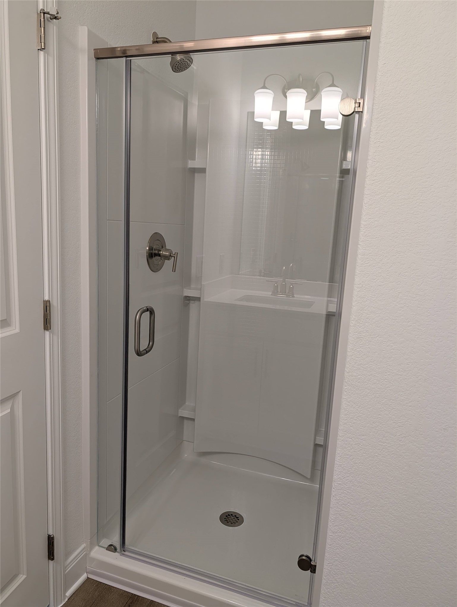 212 Daniels Dusty Trail Georgetown, TX 78626 - Photo 4 of 23 Full bath featuring a shower stall and a sink
