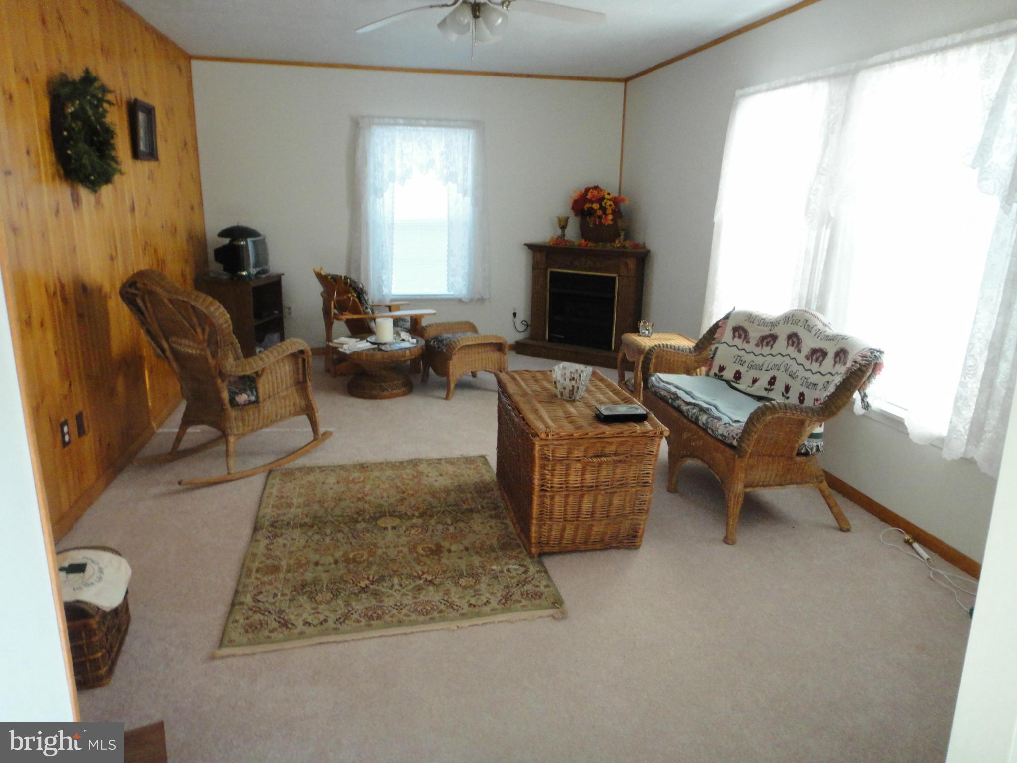 47 Woodall Road Perryville, MD 21903 - Photo 2 of 22 Living Room