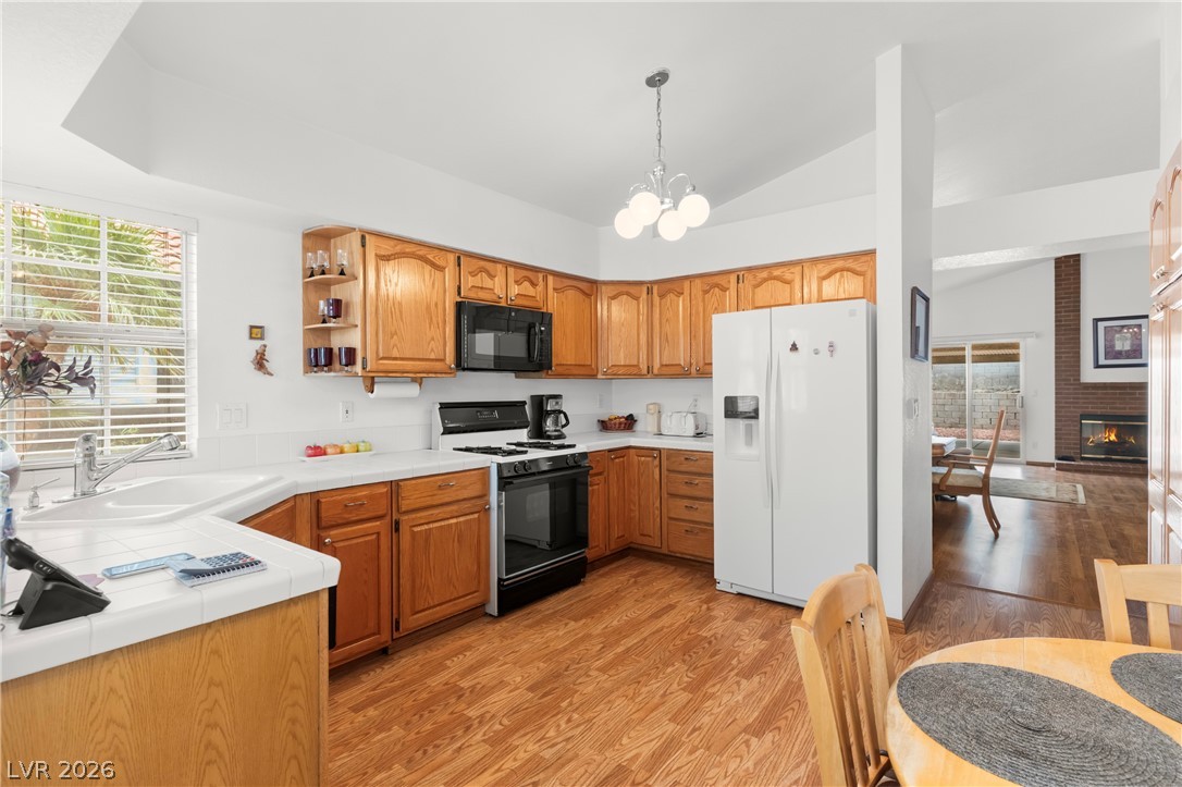 5 Barton Spring Circle Henderson, NV 89074 - Photo 14 of 46