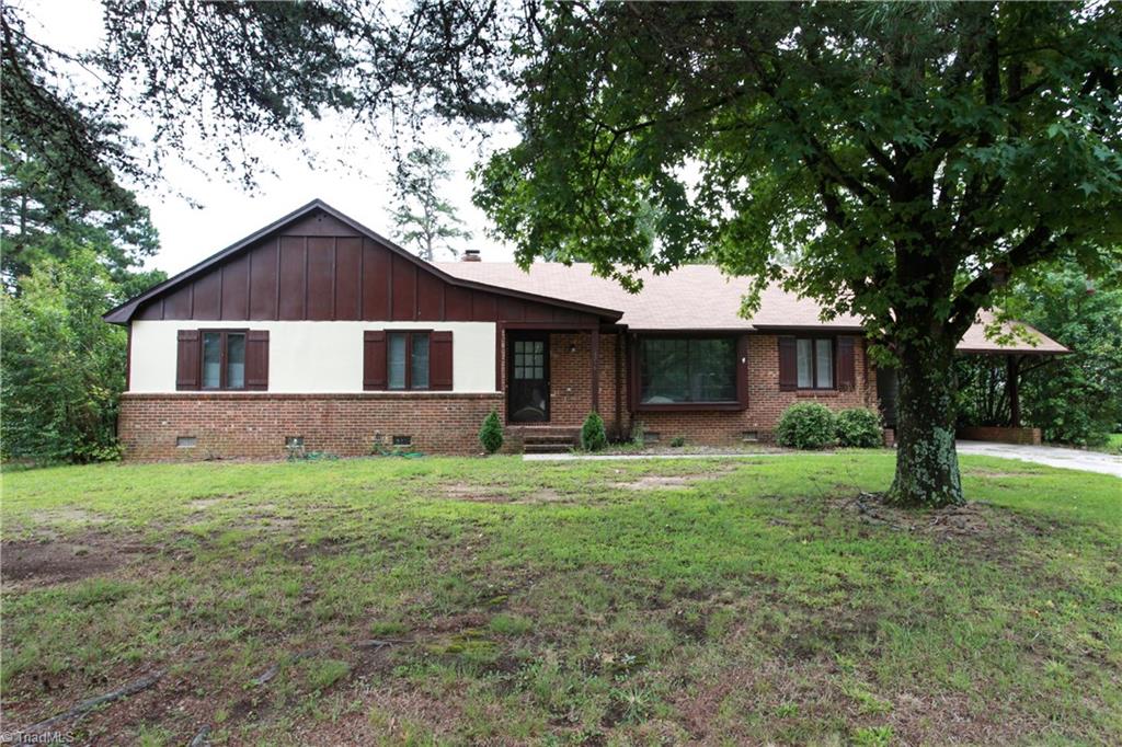3216 Dillon Road Jamestown, NC 27282 - Photo 3 of 13 Gallery Image 3