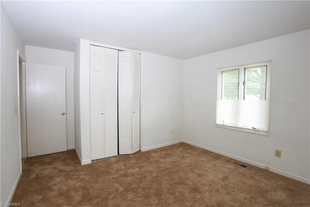 3216 Dillon Road Jamestown, NC 27282 - Photo 8 of 13 Gallery Image 8