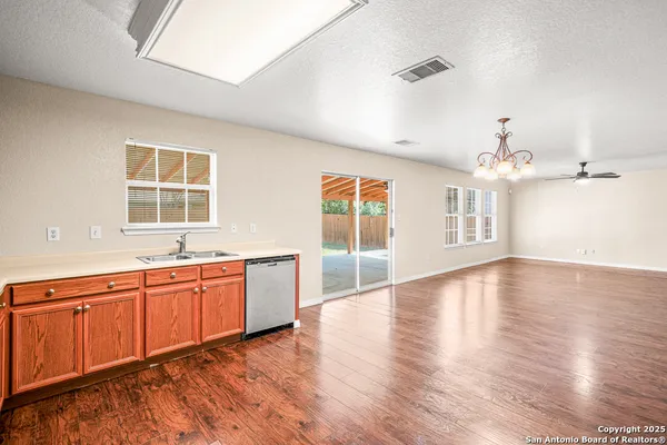 $1,795 | 10703 Barbwire Pass, San Antonio, TX 78254