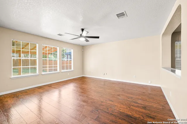 $1,995 | 10703 Barbwire Pass, San Antonio, TX 78254