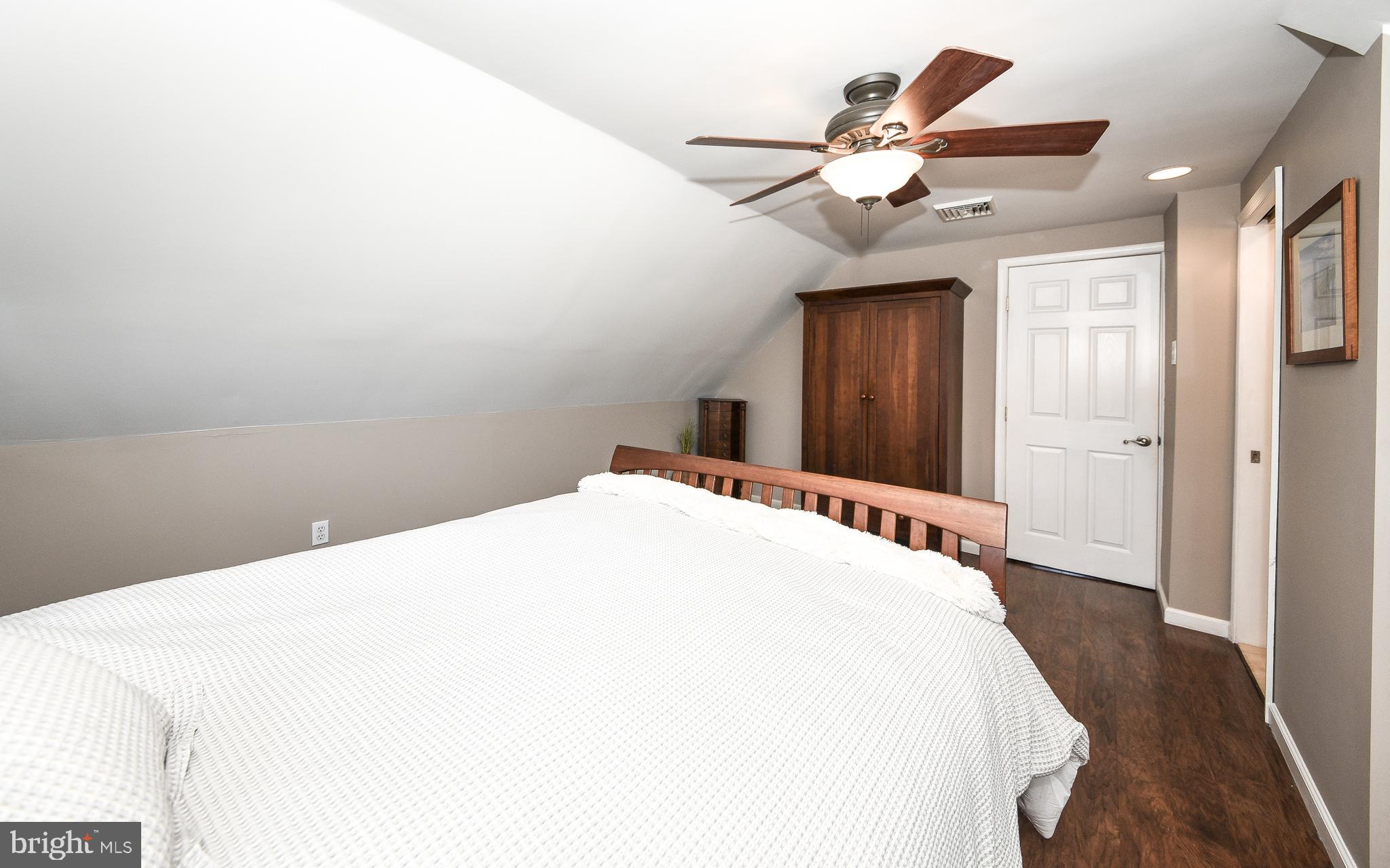 5 Ice Pond Road Levittown, PA 19057 - Photo 28 of 39 Gallery Image 28