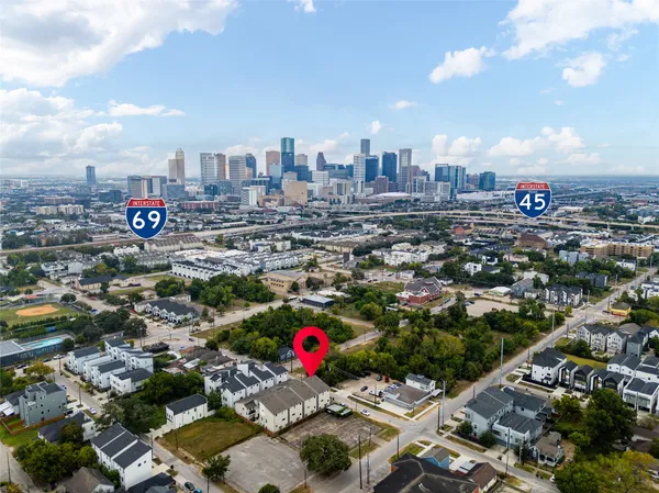 $394,900 | 2510 Tuam Street, Unit G, Houston, TX 77004