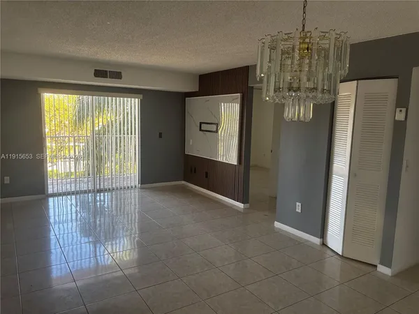 $1,900 | 8240 Southwest 210th Street, Unit 201, Cutler Bay, FL 33189