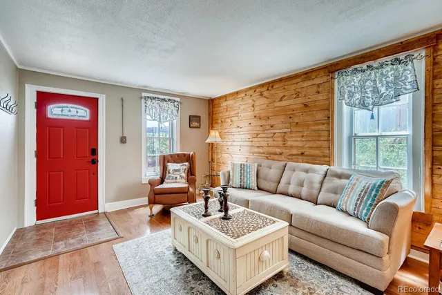 $189,000 | 211 5th Street, Victor, CO 80860