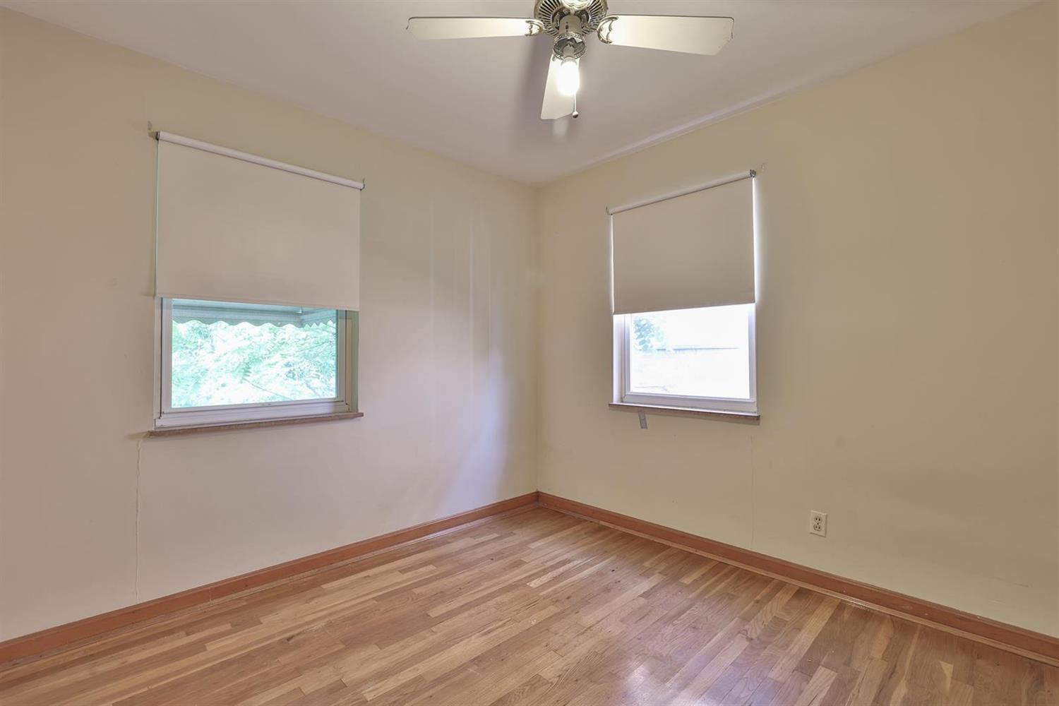 4751 Guerley Road Cincinnati, OH 45238 - Photo 11 of 17
