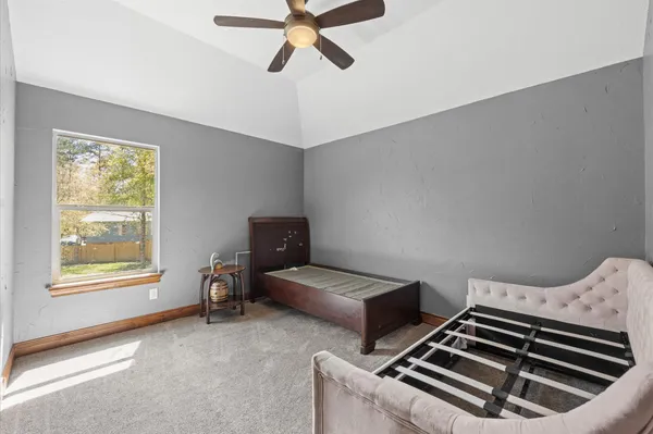 $825,000 | 826 Oak Bend Loop, Cleveland, TX 77328