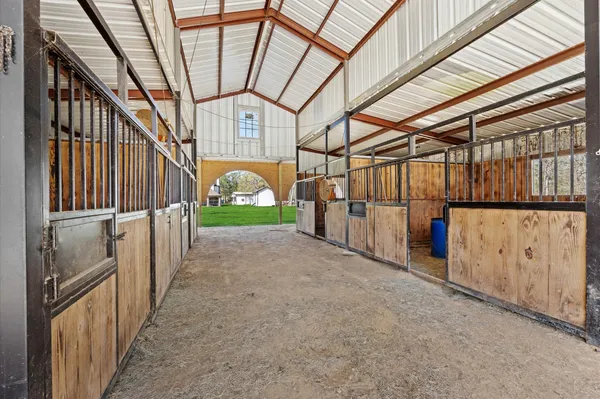 $825,000 | 826 Oak Bend Loop, Cleveland, TX 77328