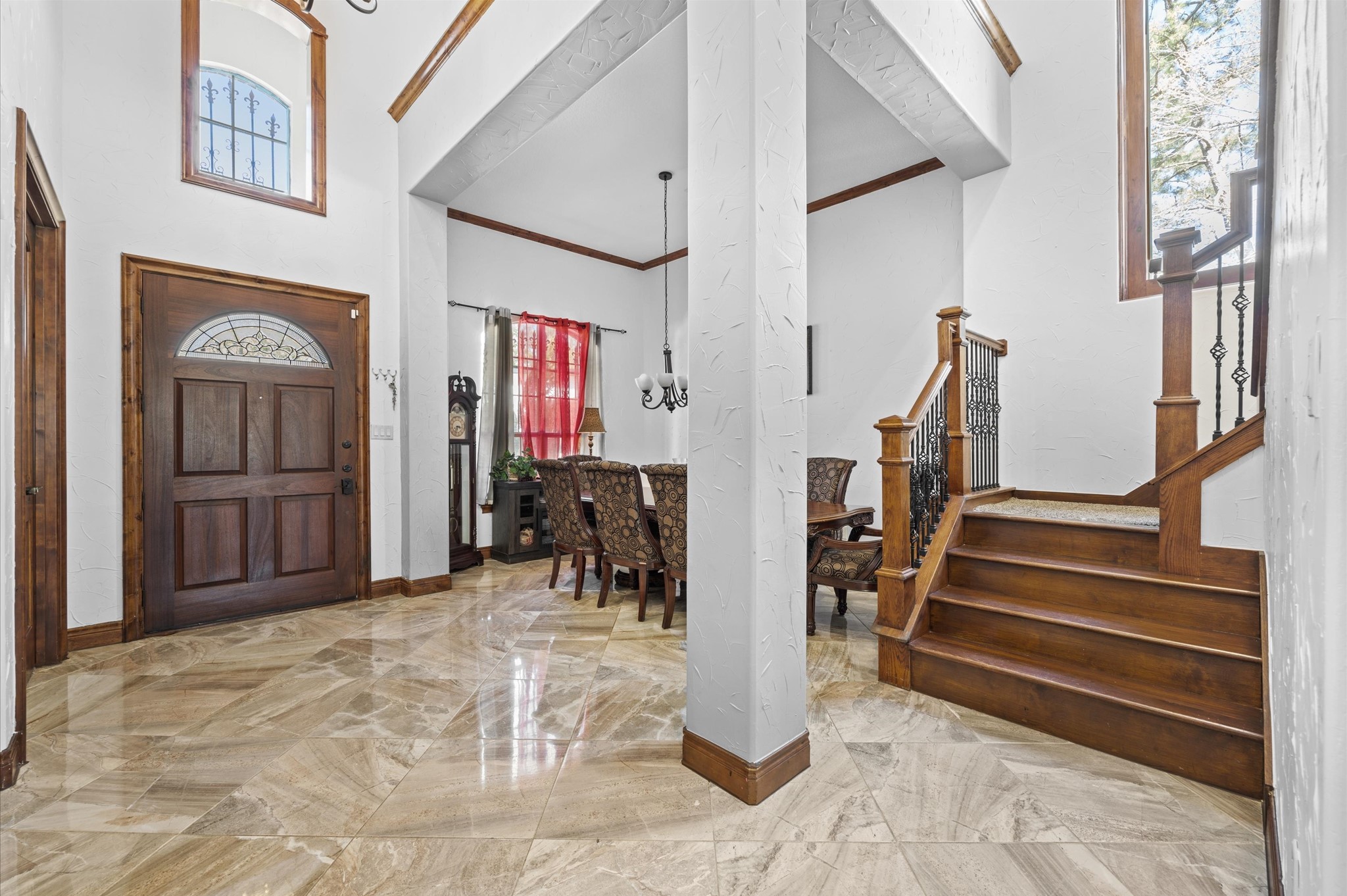 826 Oak Bend Loop Cleveland, TX 77328 - Photo 5 of 50 a view of entryway with livingroom