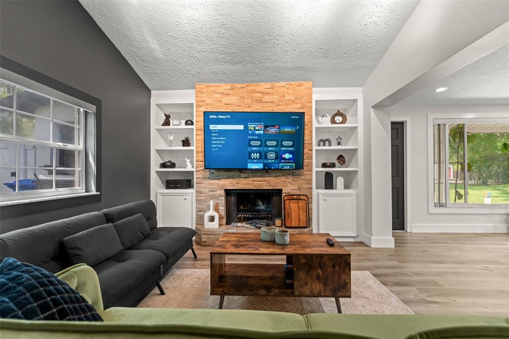 18205 Griffith Road Lutz, FL 33548 - Photo 11 of 46