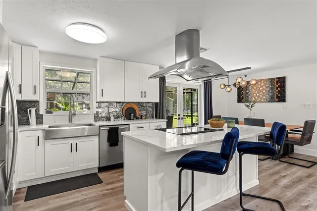 $620,000 | 18205 Griffith Road, Lutz, FL 33548