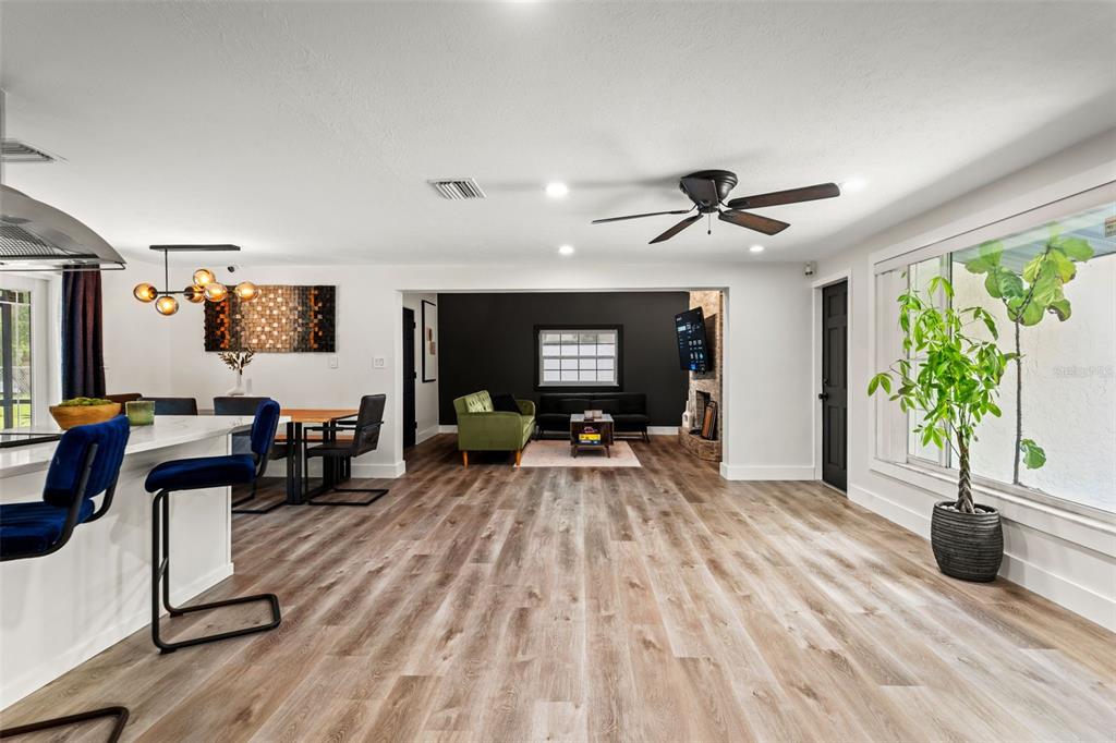 18205 Griffith Road Lutz, FL 33548 - Photo 4 of 46