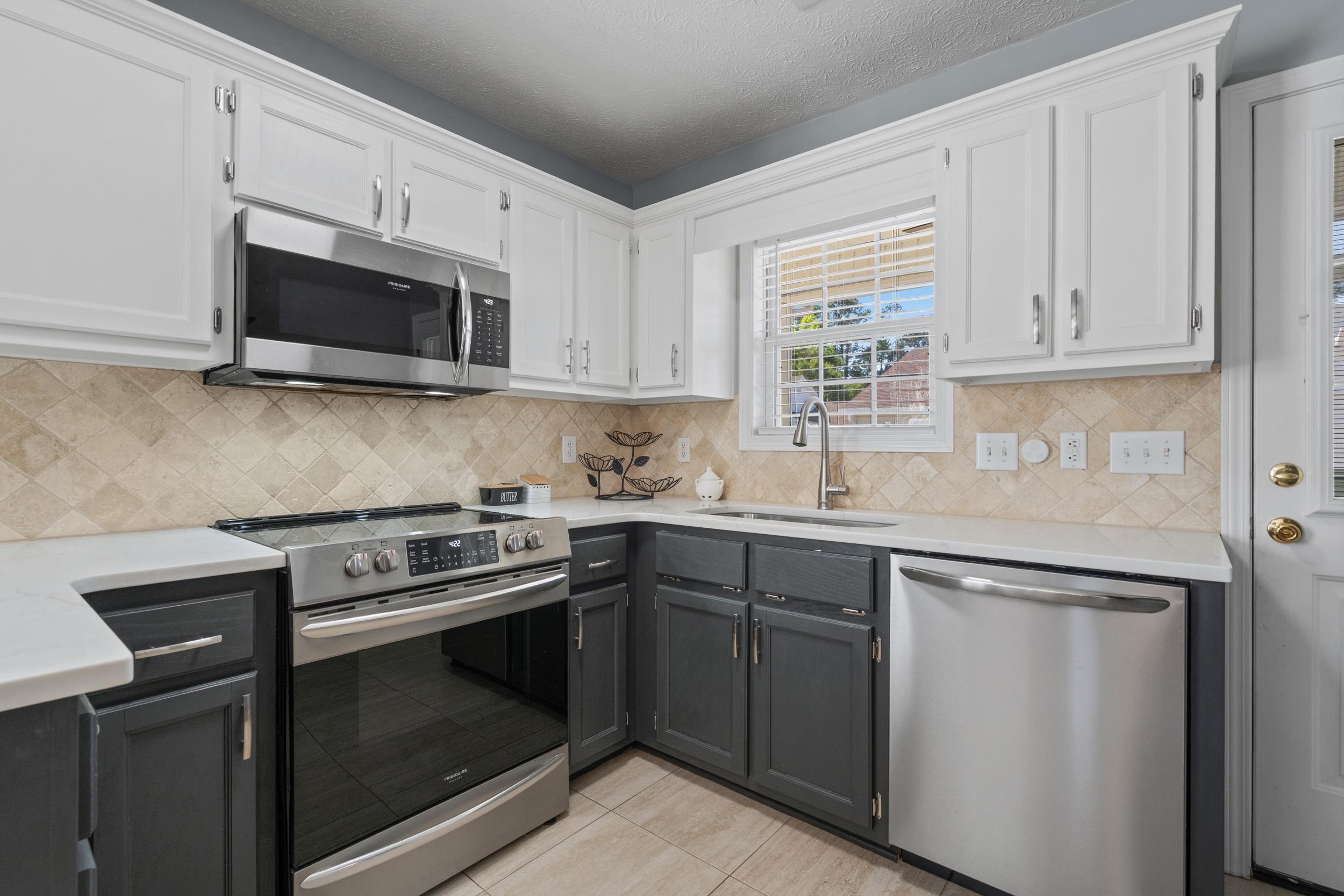 9675 Holladay Drive Murrells Inlet, SC 29576 - Photo 17 of 36