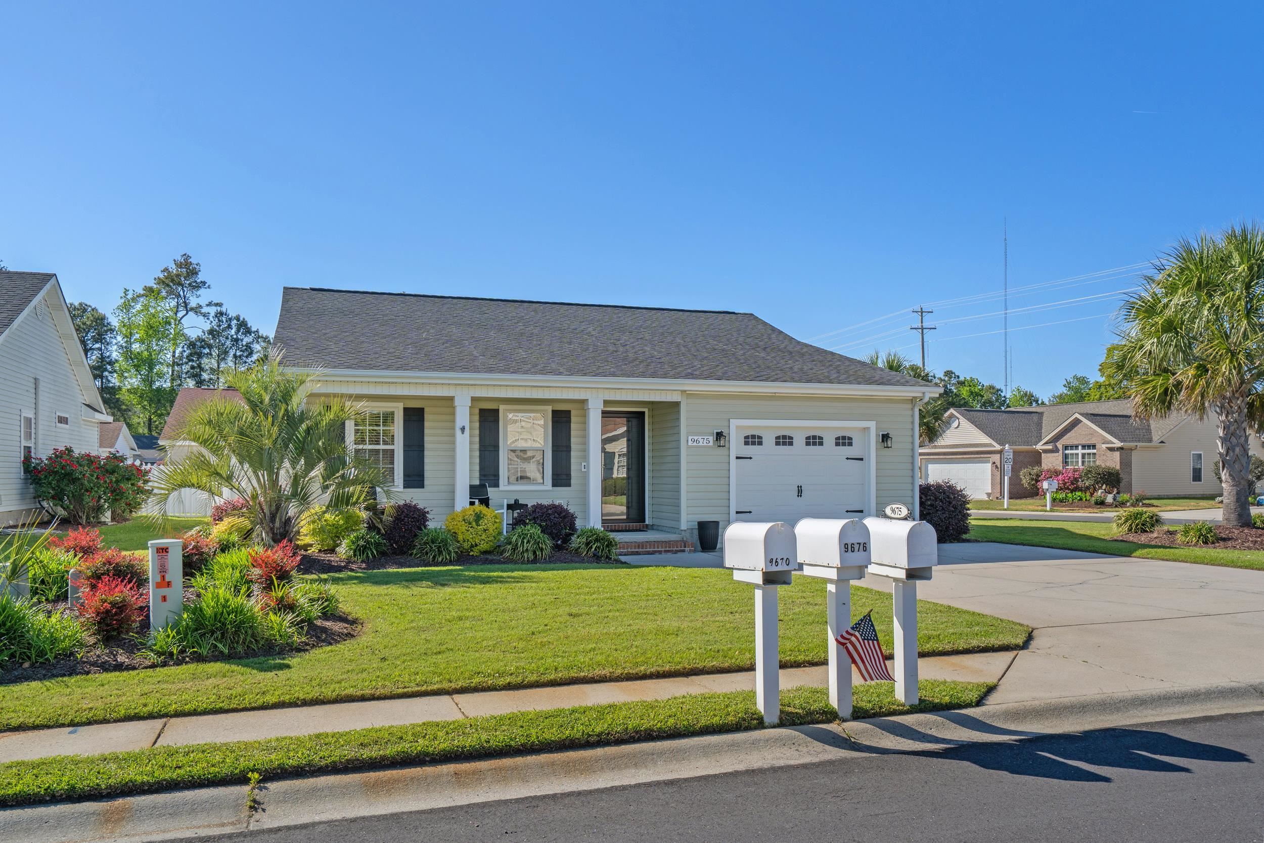 9675 Holladay Drive Murrells Inlet, SC 29576 - Photo 7 of 36