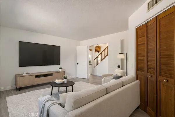 $1,399,000 | 4989 Cochran Street, Simi Valley, CA 93063