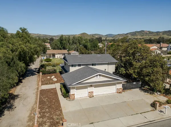 $1,399,000 | 4989 Cochran Street, Simi Valley, CA 93063